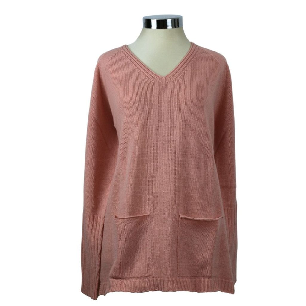 Jersey de mujer con cuello en V y bolsillos en color rosa